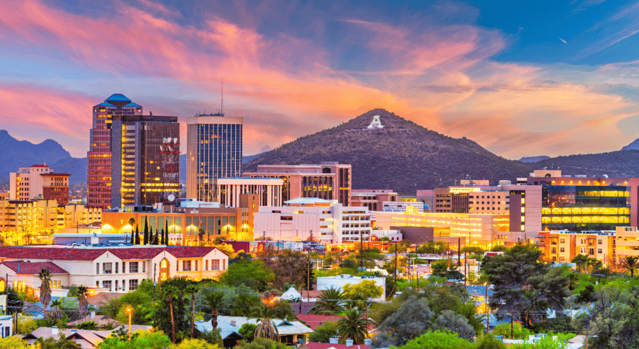 high contrast photo of tucson skyline